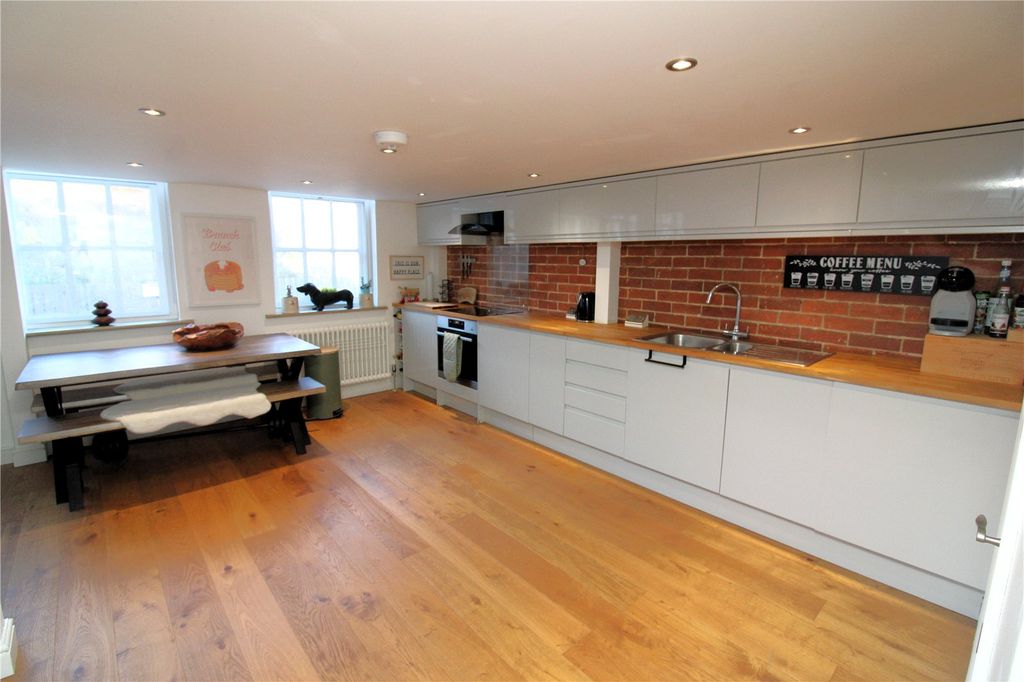 Property photo 2 of 13 Picture No. 06