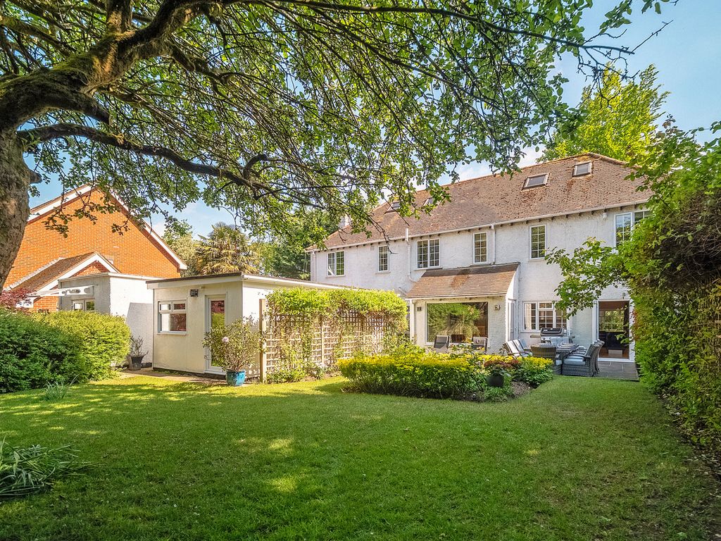 Property photo 1 of 32