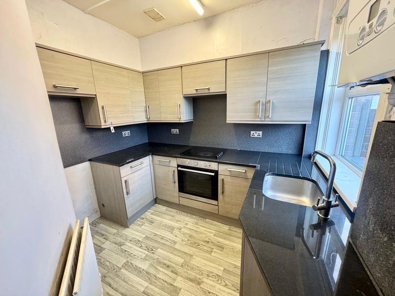 Property photo 3 of 10 Photo 4