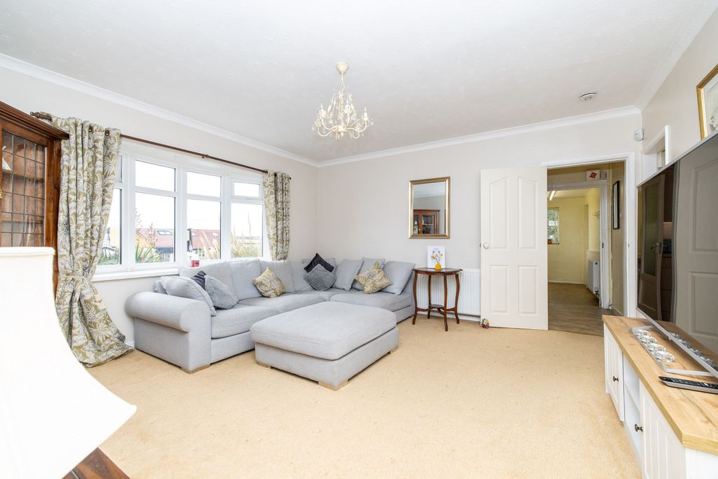 Property photo 2 of 24
