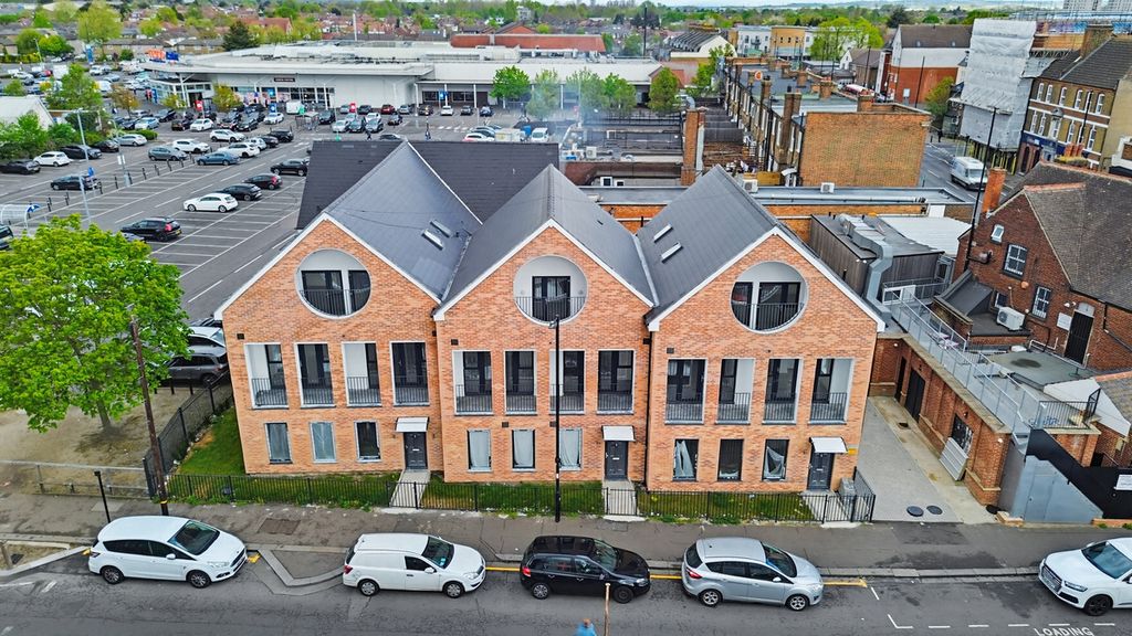 Additional image 25 of 19 bed block of flats for saleQueensway, Enfield EN3