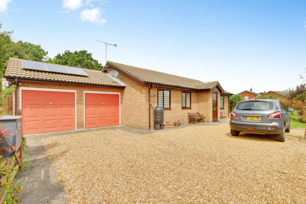 Property photo 1 of 18