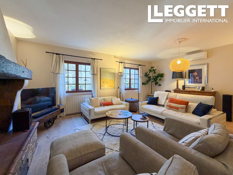 Property photo 3 of 10