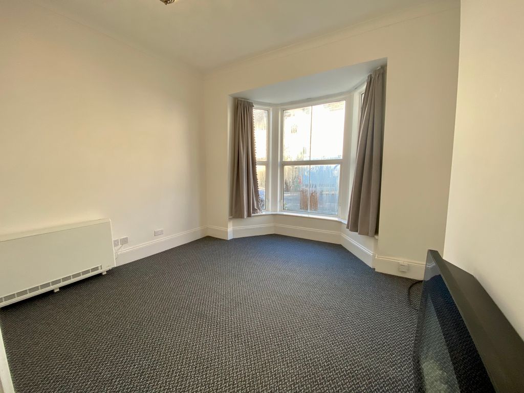 Property photo 3 of 8 Annex