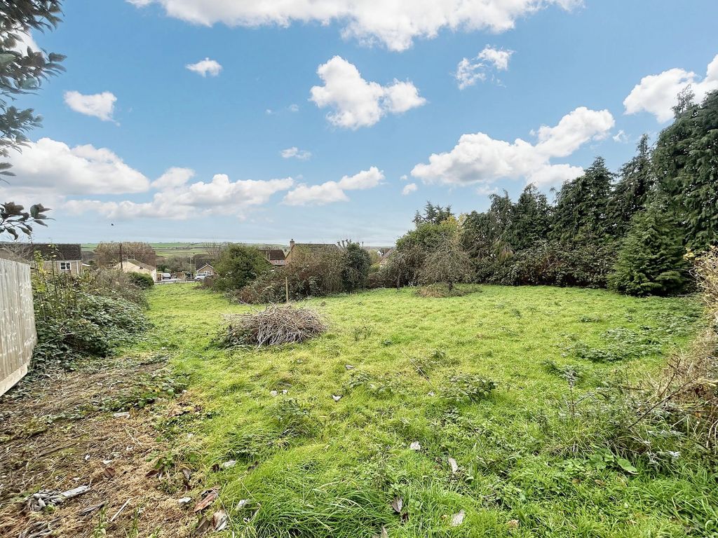 Property photo 3 of 3