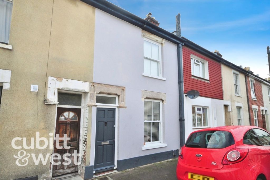 Property photo 2 of 10