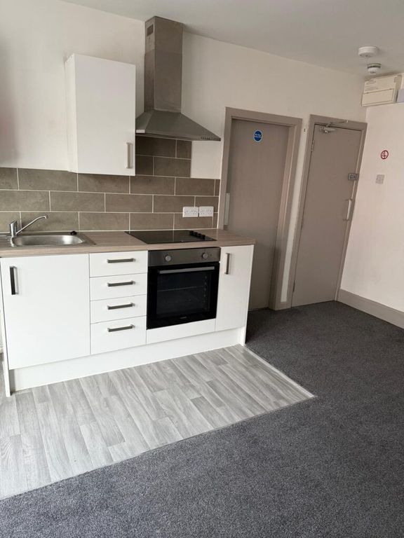 Property photo 3 of 5