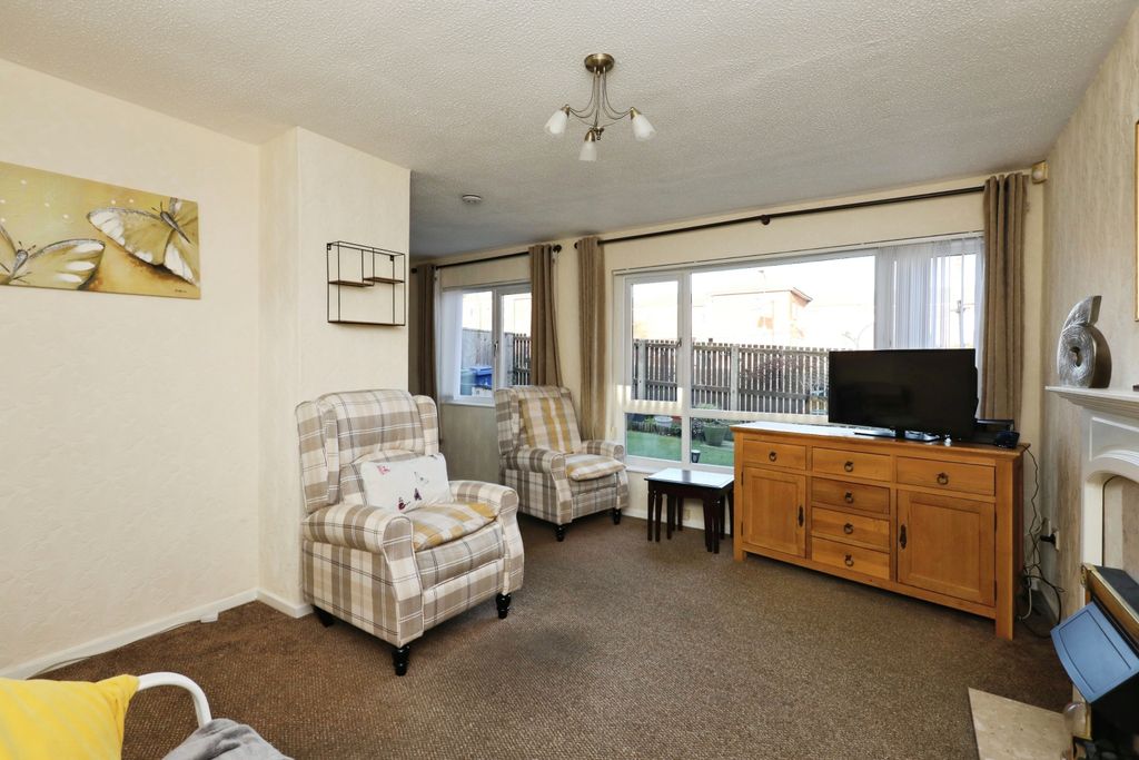 Property photo 3 of 15 Living Area