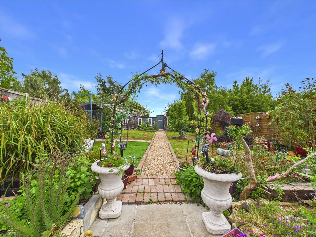Property photo 3 of 28 Picture No. 62