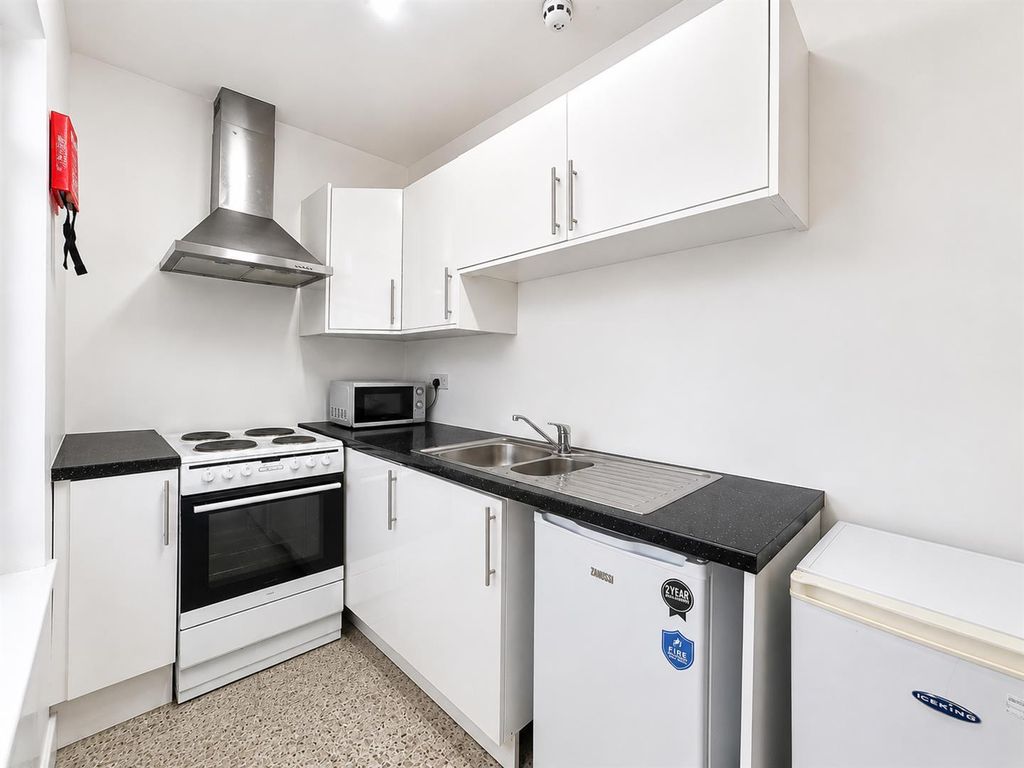 Property photo 3 of 20 3Hs3-Cyffuu7Luhixkud9A.Jpg