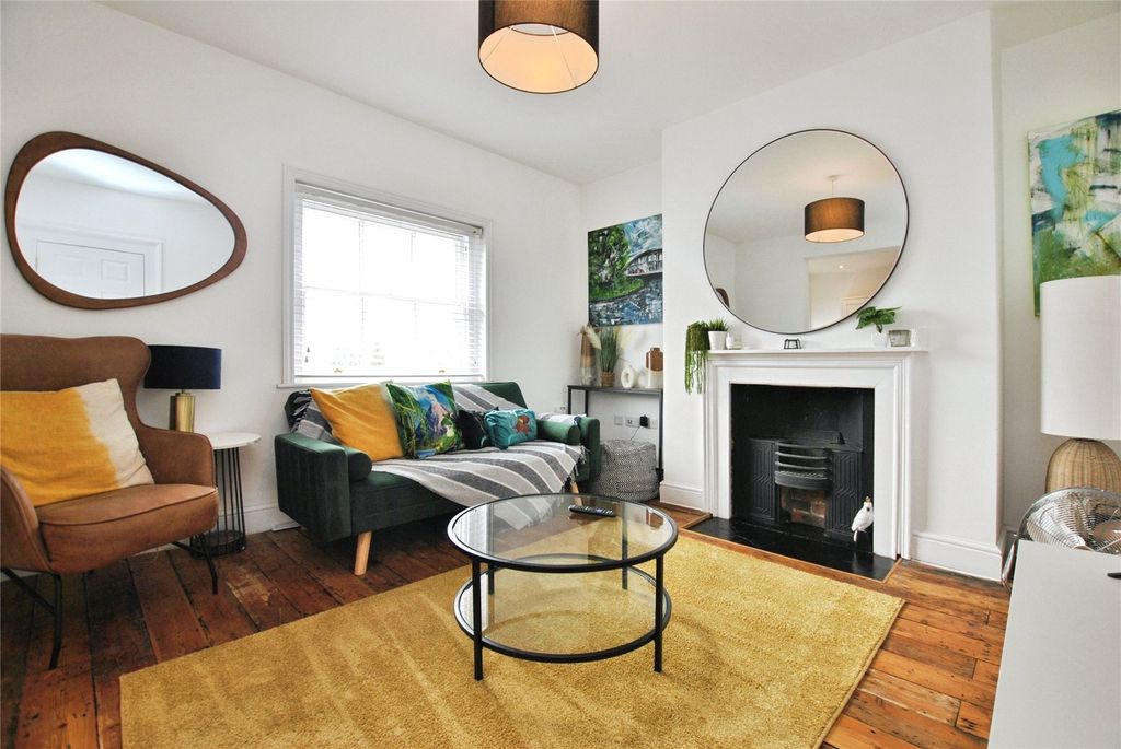 Property photo 3 of 5 Picture No. 02