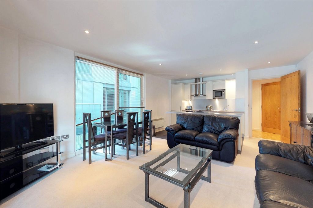 Property photo 1 of 9 Reception Room