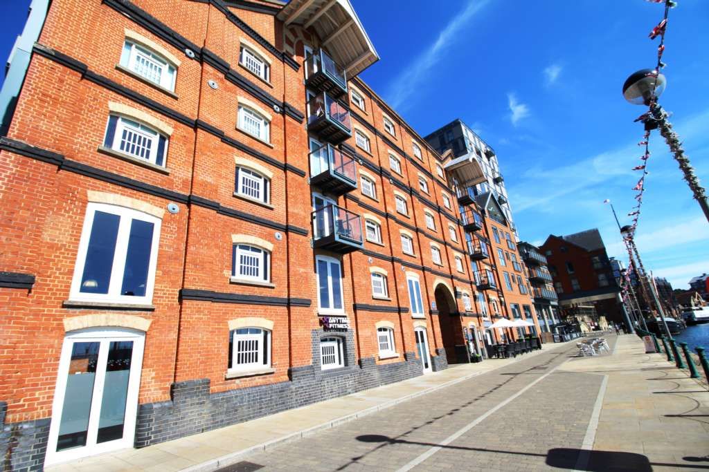 Property photo 3 of 11