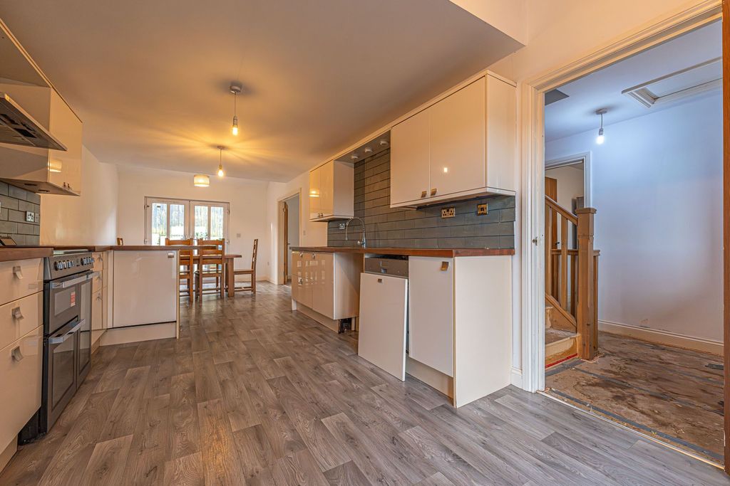 Additional image 4 of 5 bed detached house for salePonthir Road, Caerleon NP18