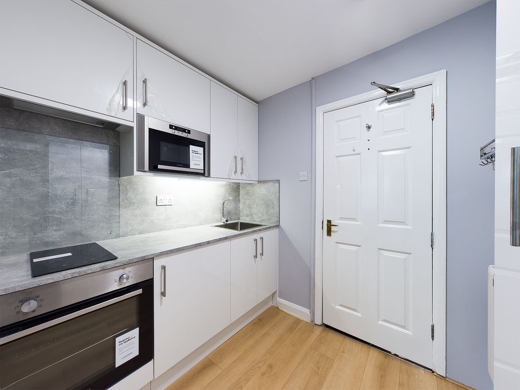 Property photo 1 of 6 Image