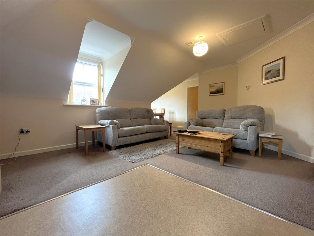 Property photo 2 of 13 Img_5052.Jpg