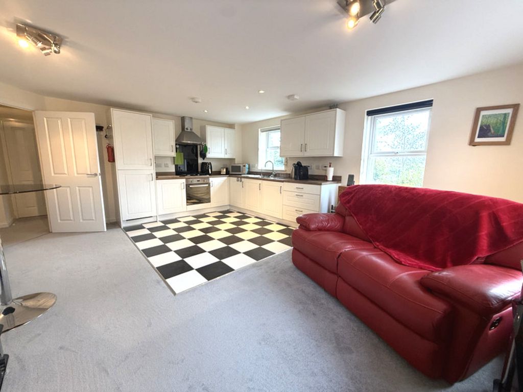 Property photo 3 of 14