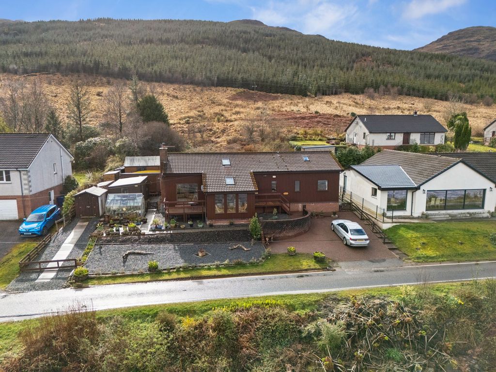 Property photo 3 of 37