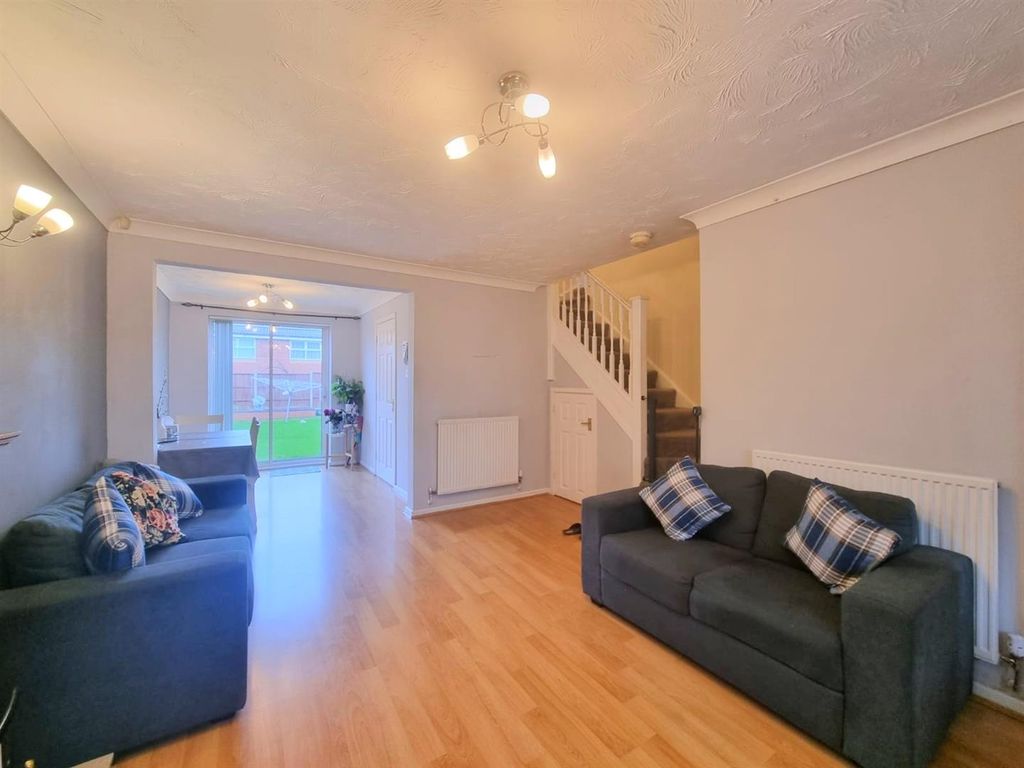 Property photo 2 of 20 Lounge / Diner