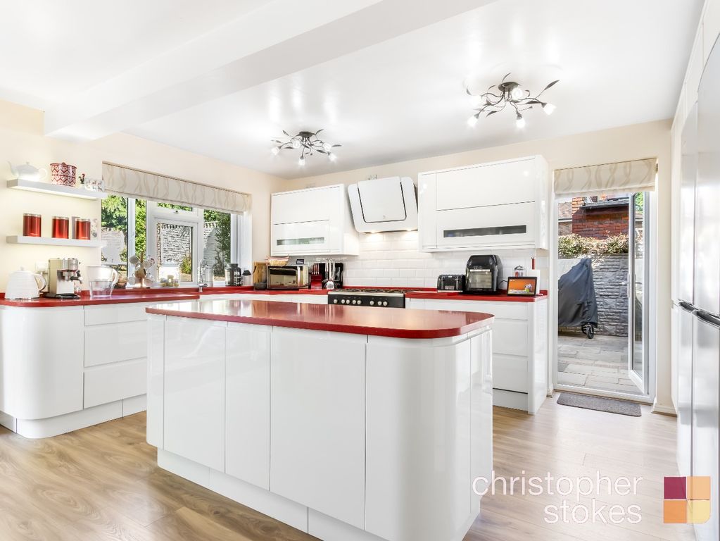 Property photo 2 of 24 3901674