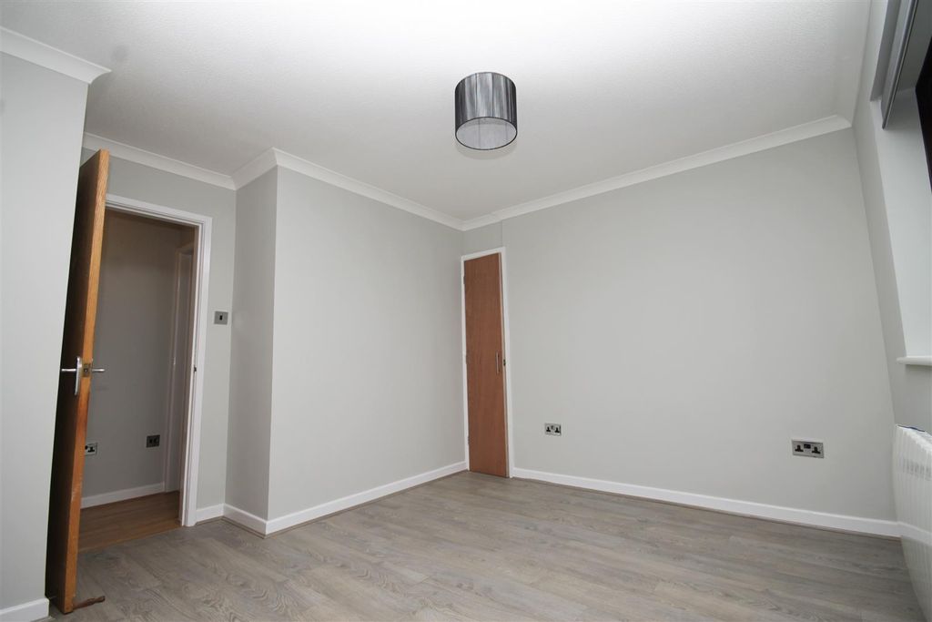 Property photo 3 of 10 Img_5737.Jpg