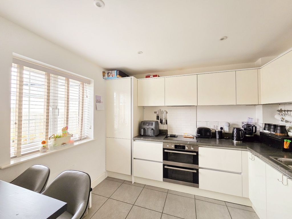 Property photo 2 of 20 5048291