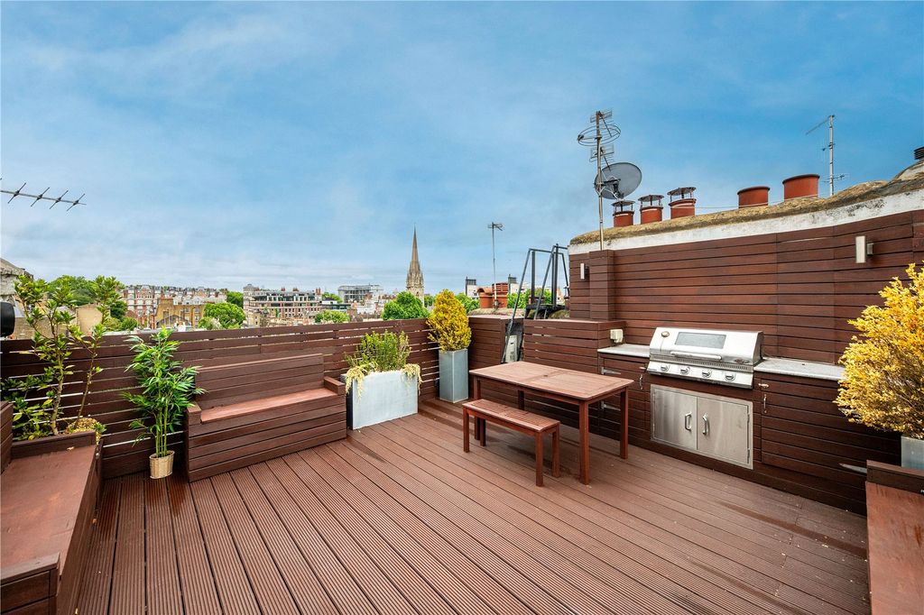 Property photo 1 of 10 Roof Terrace