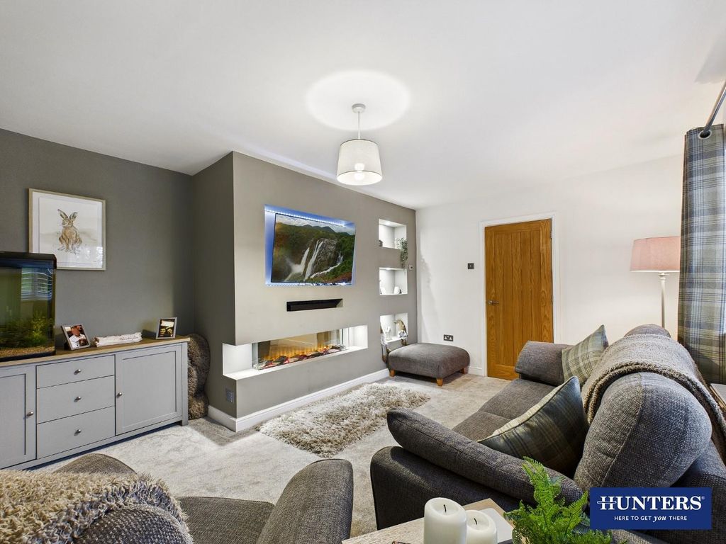 Property photo 2 of 23 Living Room