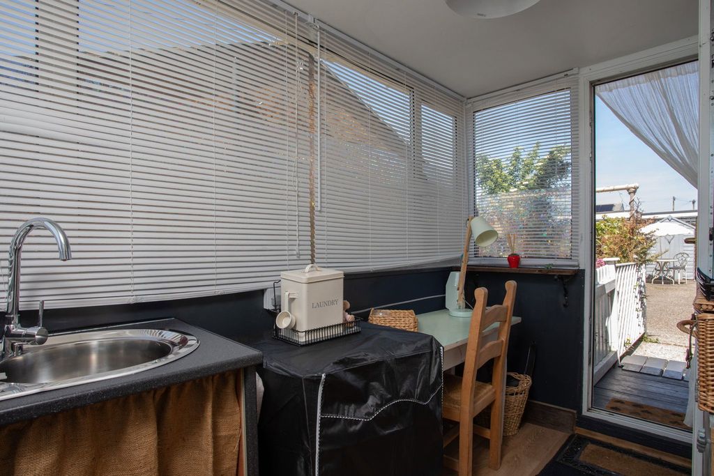 Property photo 3 of 30
