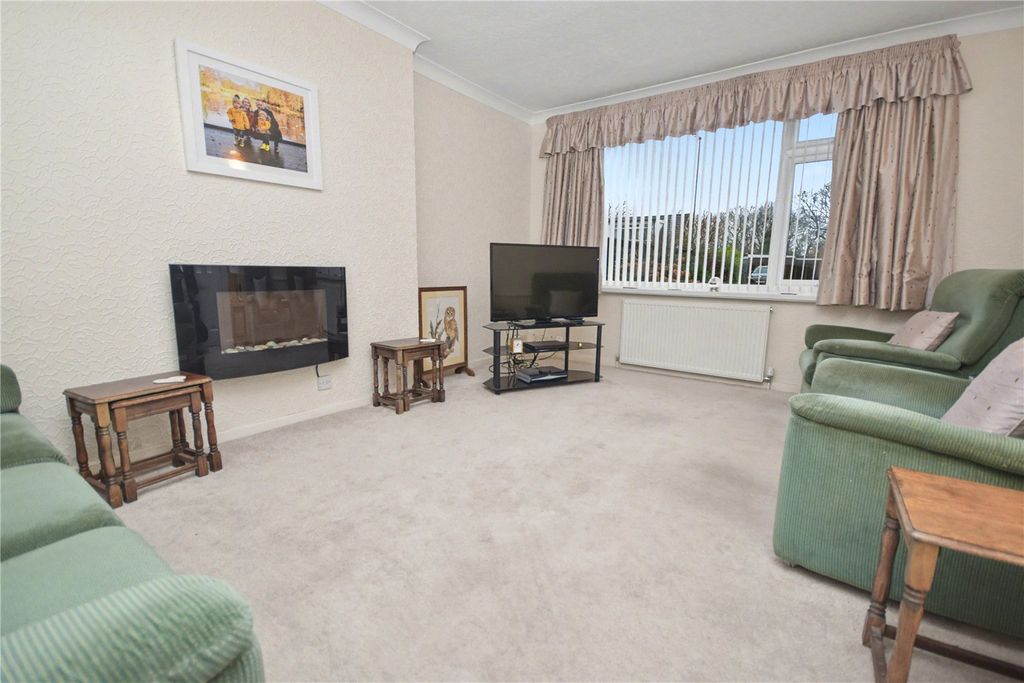 Property photo 2 of 14 Picture No. 02