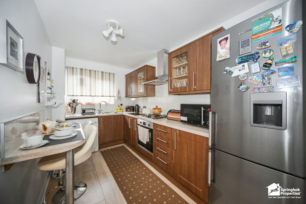 Property photo 2 of 11 Image 1