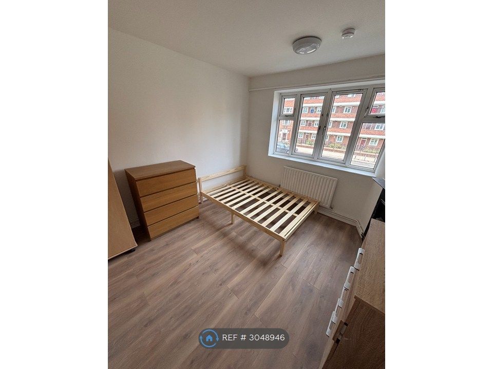 Property photo 2 of 26 Bedroom 1