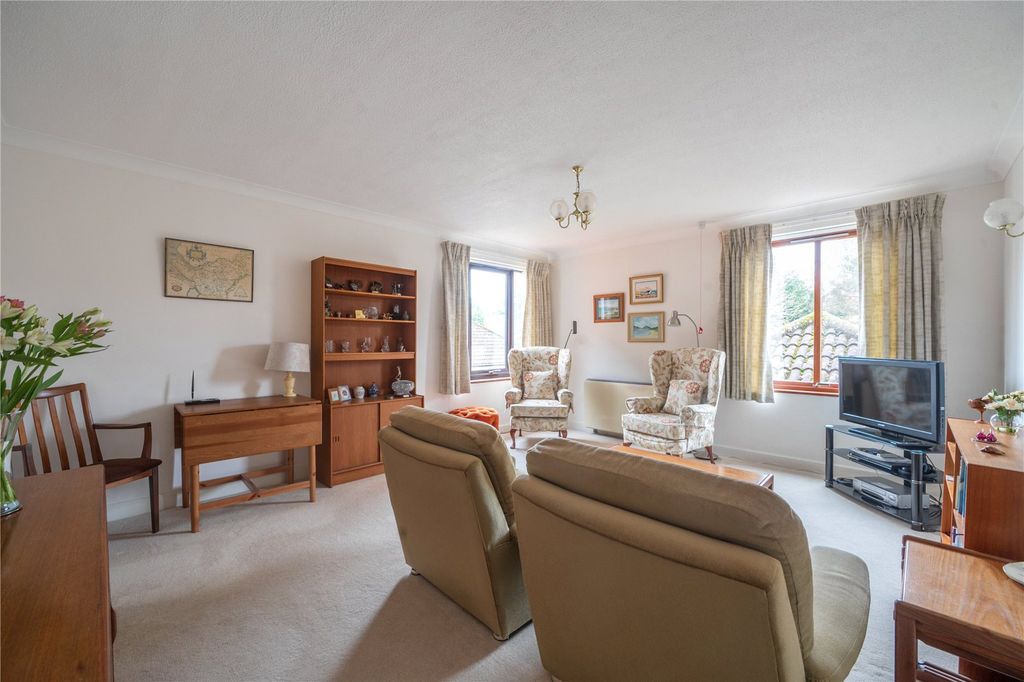 Property photo 2 of 18 Picture No. 10