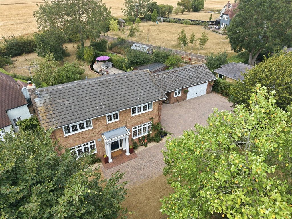 Property photo 3 of 23 Picture No. 30
