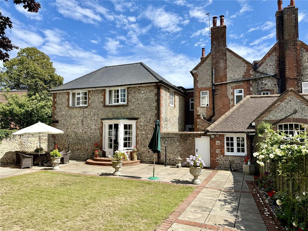 Property photo 1 of 22 Picture No. 32