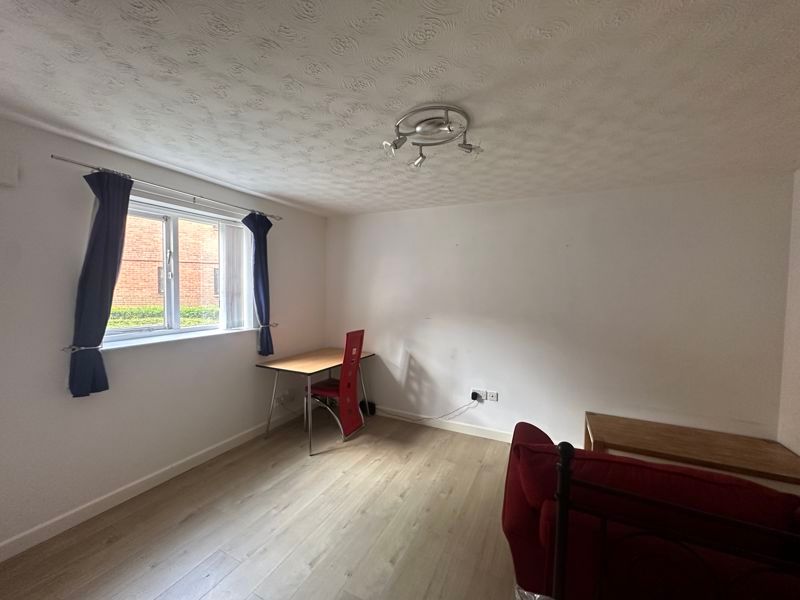 Property photo 3 of 9 Photo 17