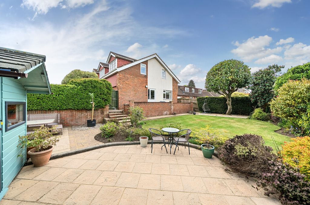 Property photo 3 of 25