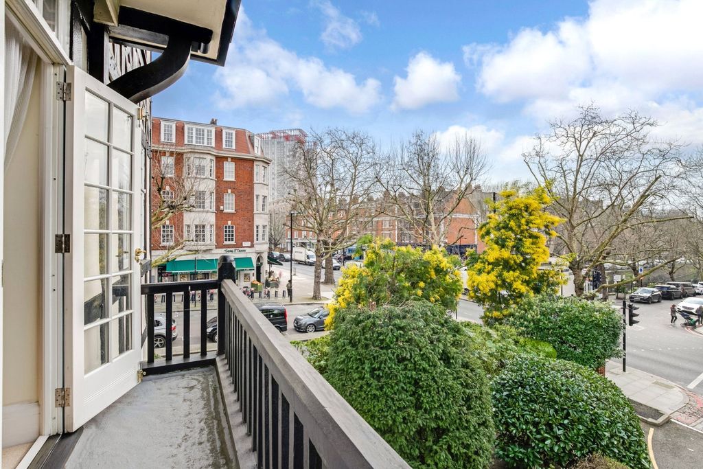 Property photo 2 of 11 Picture No. 14