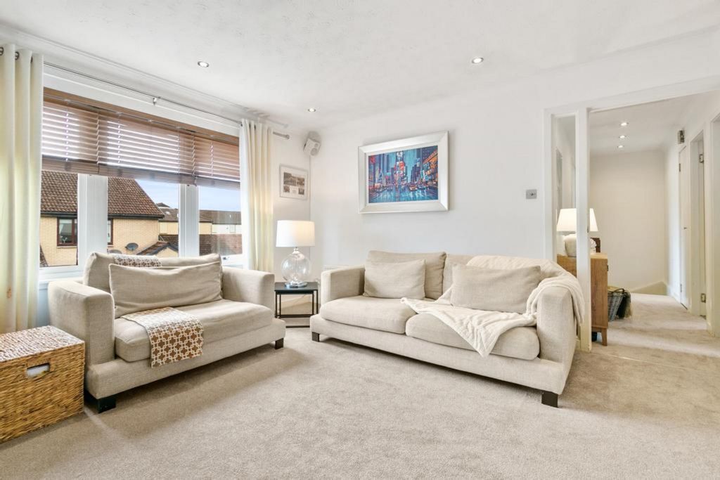 Property photo 2 of 21