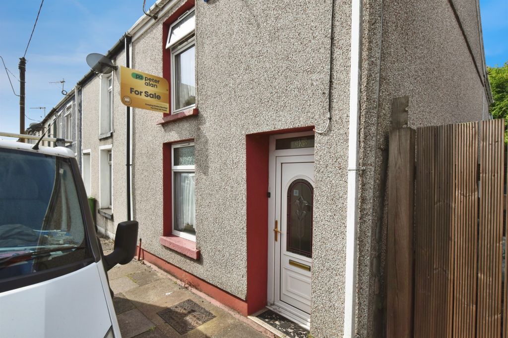 Property photo 2 of 17