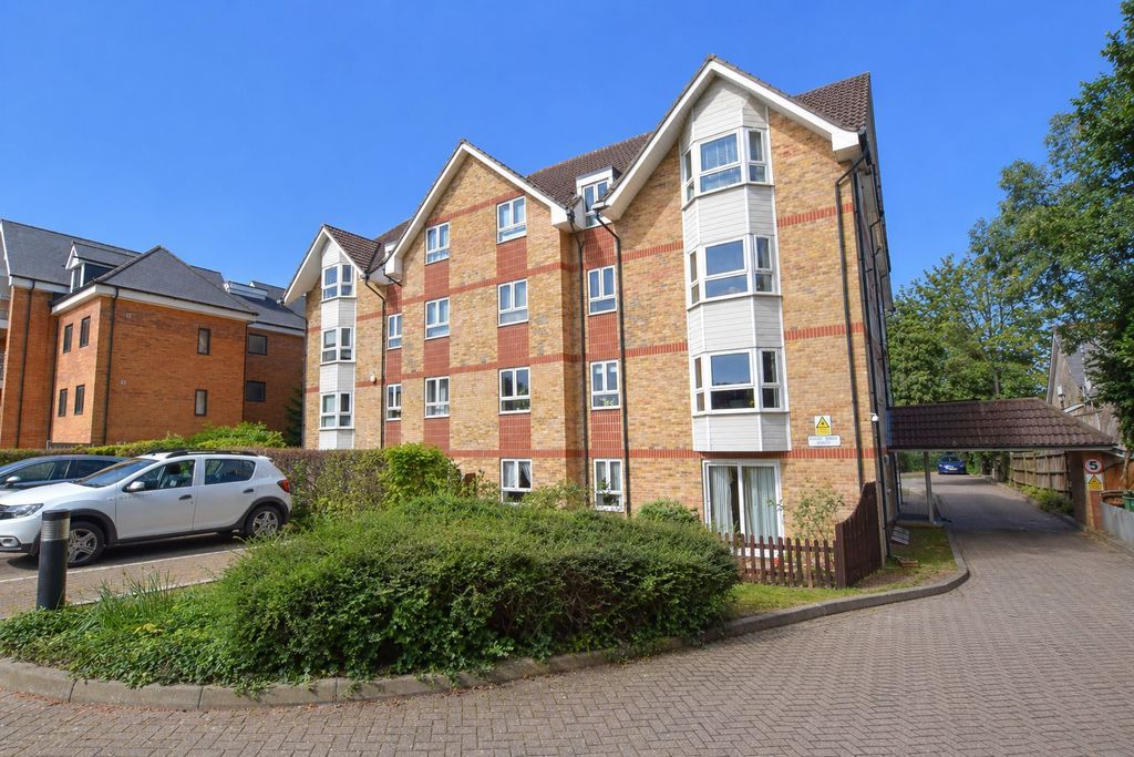 Property photo 1 of 11 Photo 11