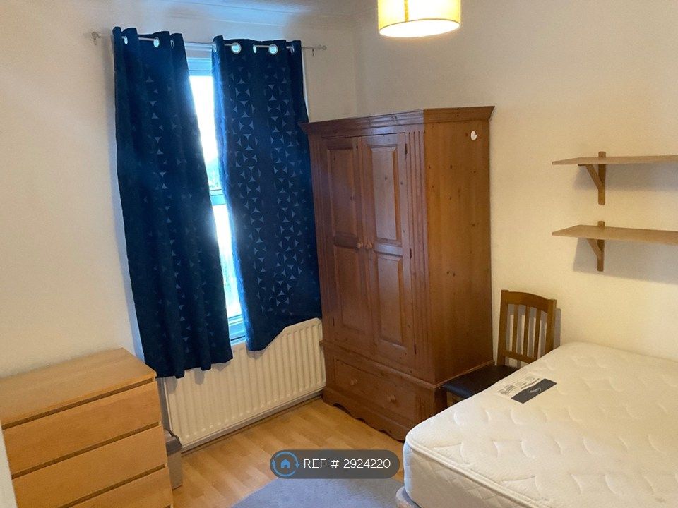 Property photo 1 of 4