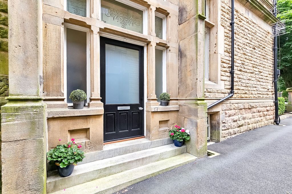 Additional image 10 of 2 bed flat for saleVictoria Avenue, 21 Victoria Avenue HG1