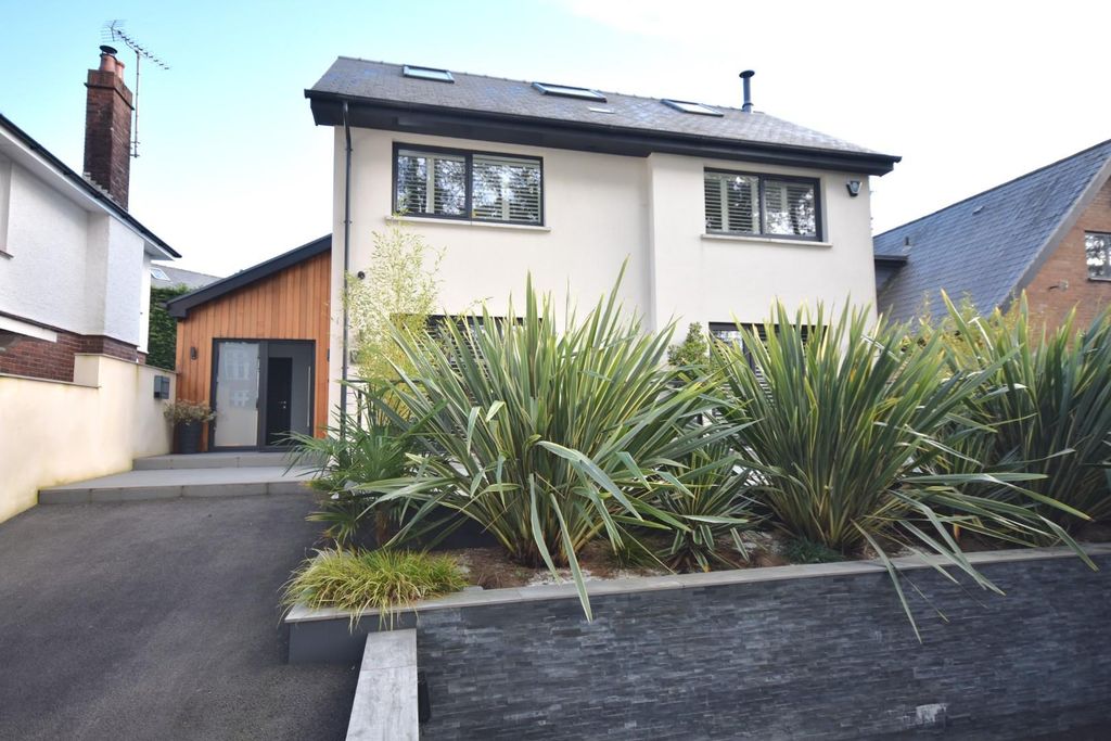 Property photo 1 of 27 Option 1