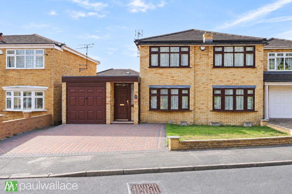 Property photo 1 of 19 Front
