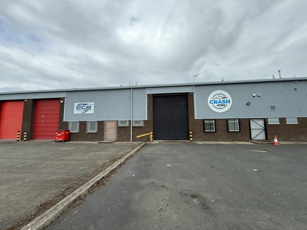 Property photo 1 of 8 Image 9