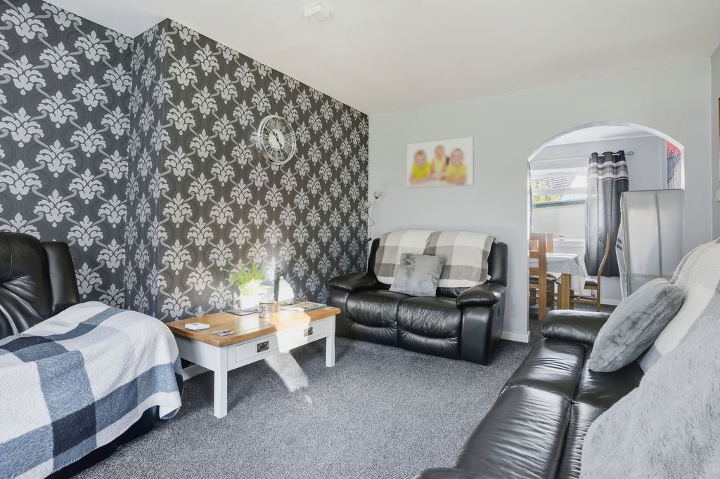 Property photo 3 of 22