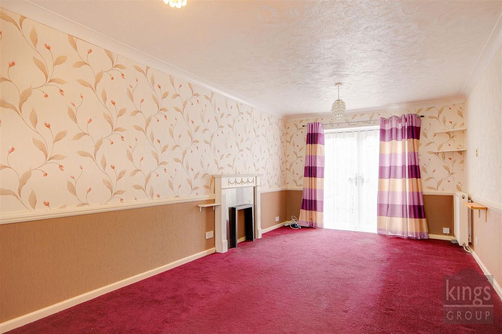 Property photo 2 of 19