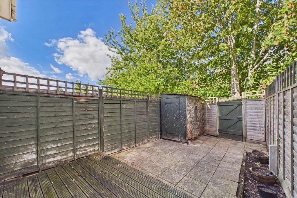 Property photo 2 of 15