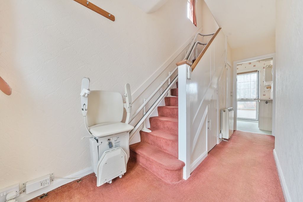 Property photo 3 of 13